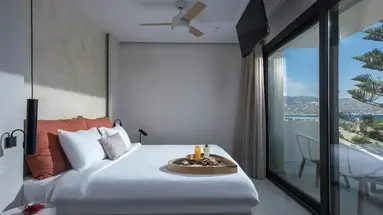Enorme Teatro Beach Resort