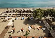 Enorme Teatro Beach Resort