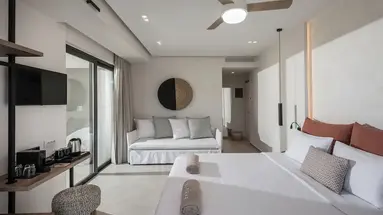 Enorme Teatro Beach Resort