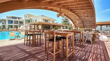 Enorme Teatro Beach Resort