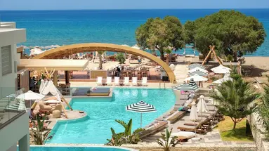 Enorme Teatro Beach Resort