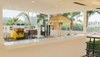 Eos Beach Resort