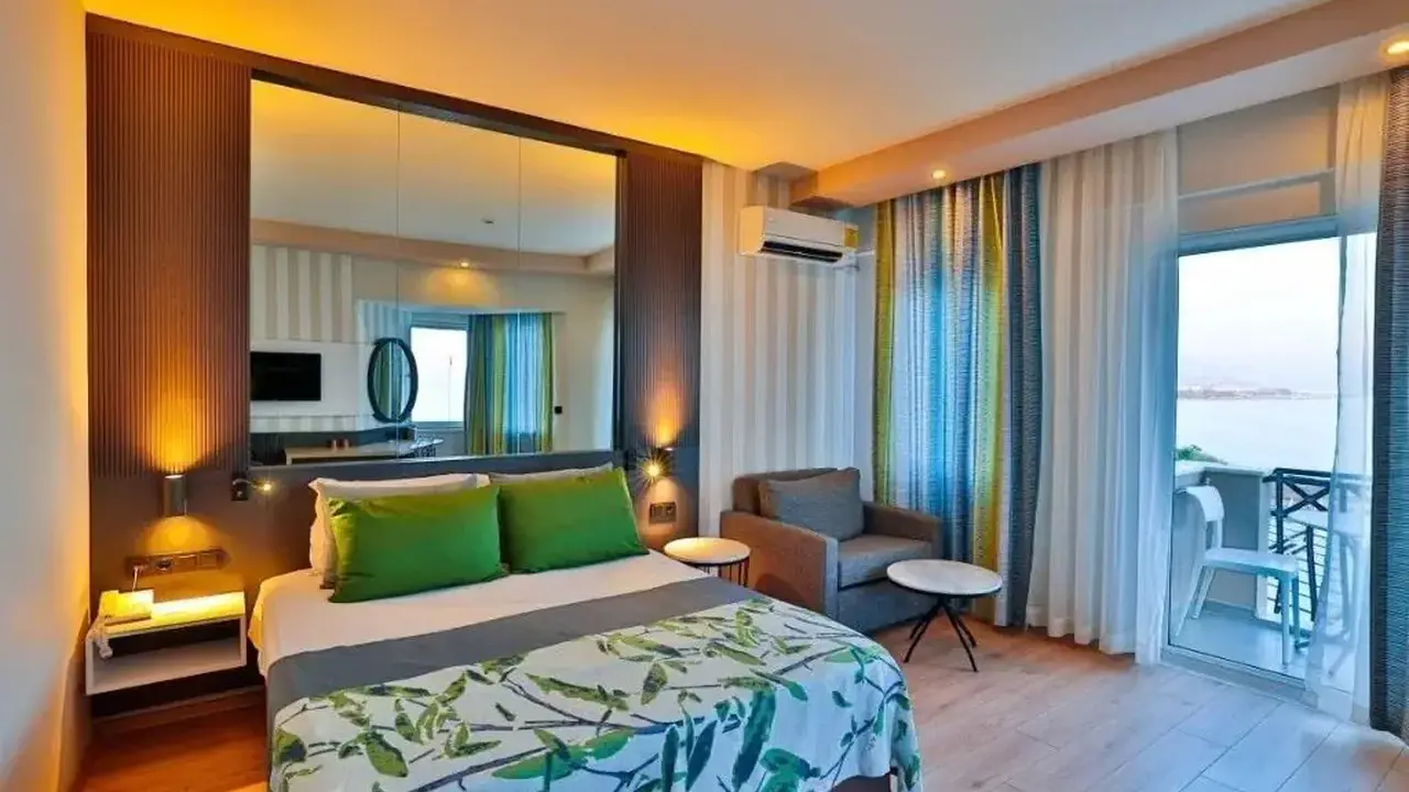 Eos Beach Resort