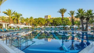 Eos Beach Resort
