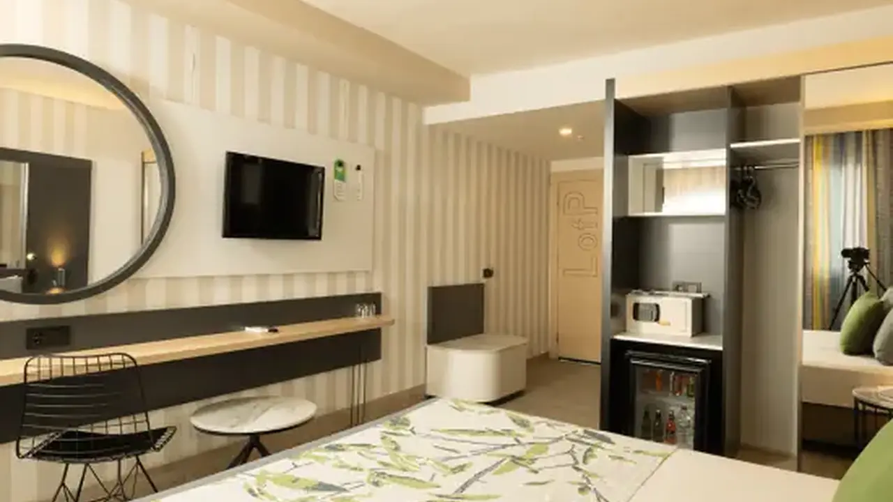 Eos Beach Resort