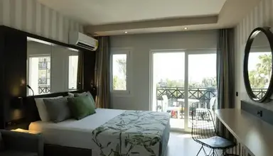 Eos Beach Resort
