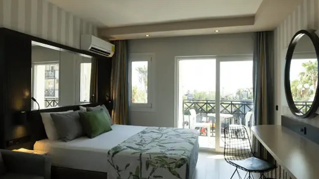 Eos Beach Resort