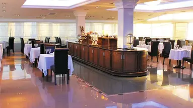 Era Palace