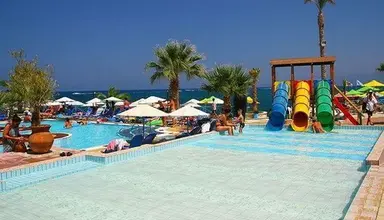 Eri Beach & Village