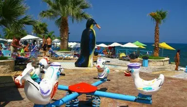 Eri Beach & Village