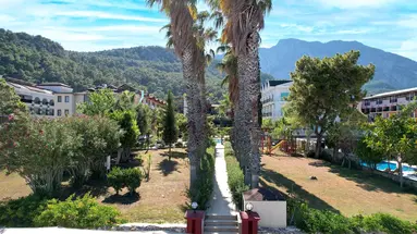 Esma Clove Resort & Spa