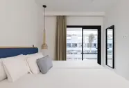 Esmeralda Cotillo Homes by LIVVO