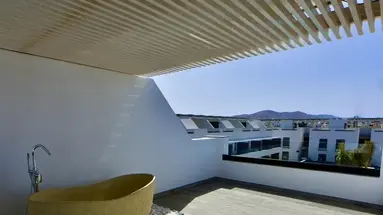 Esmeralda Cotillo Homes by LIVVO