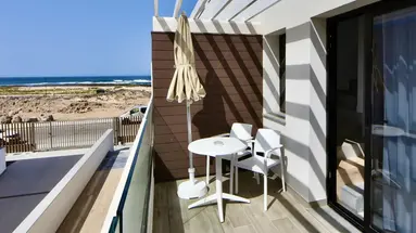 Esmeralda Cotillo Homes by LIVVO