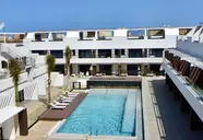 Esmeralda Cotillo Homes by LIVVO