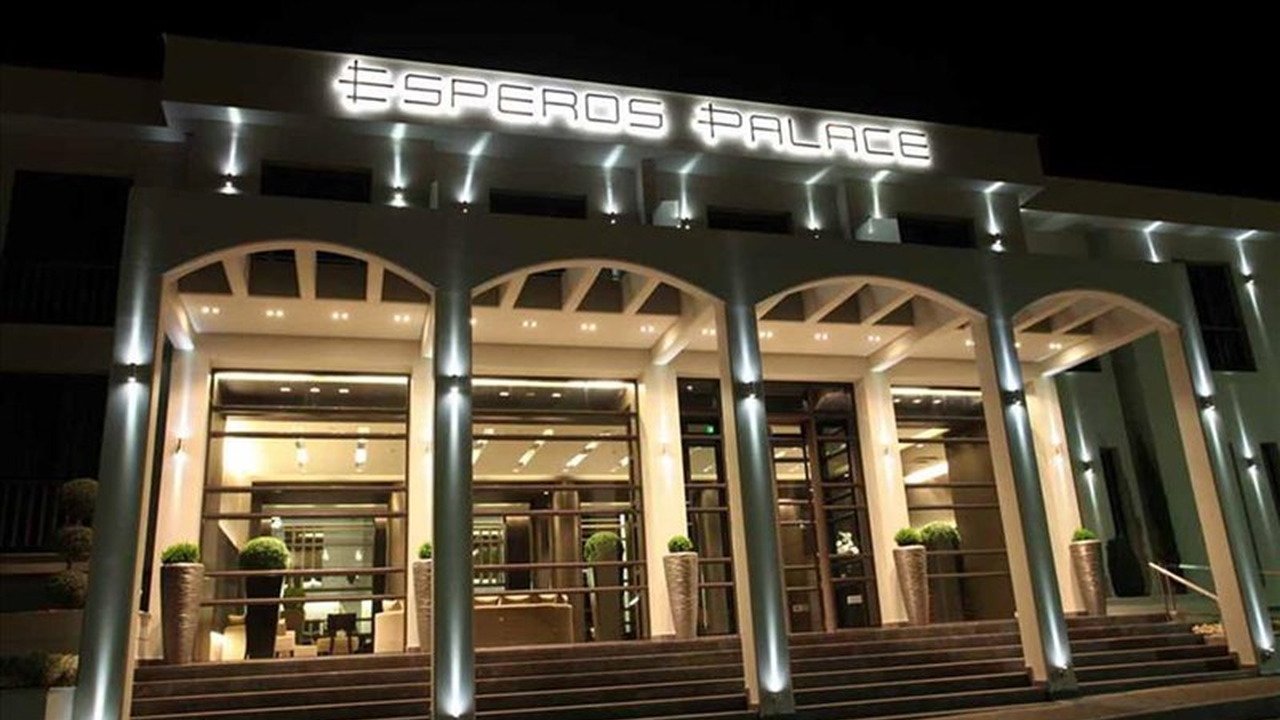 Esperos Palace (Chloi)