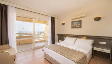 Esra & Family Suite