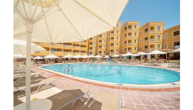 Esra & Family Suite
