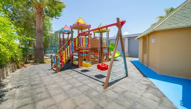 Esra & Family Suite
