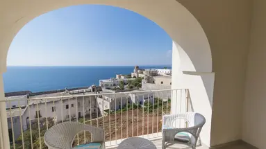 Est Hotel