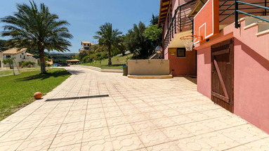 Estate Kares