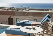 Este Elegant Suites & Villas