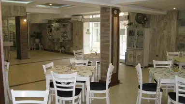 Estreya Palace