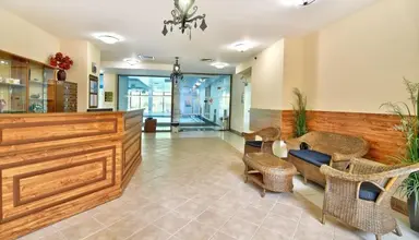 Estreya Palace