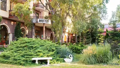 Estreya Palace
