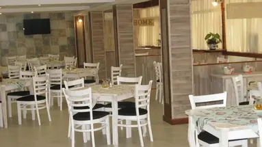 Estreya Palace