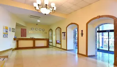 Estreya Palace