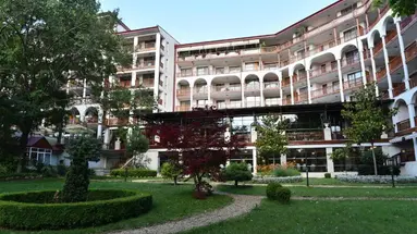 Estreya Residence