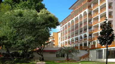 Estreya Residence