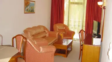 Estreya Residence