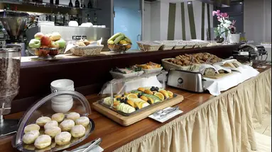 Eurostars Embassy