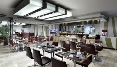 Eurostars Embassy