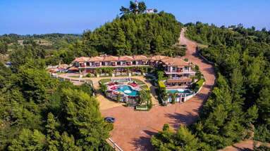Ev Zin Village