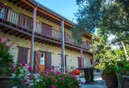 Eveleos Country House
