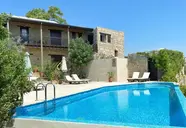 Eveleos Country House