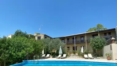 Eveleos Country House