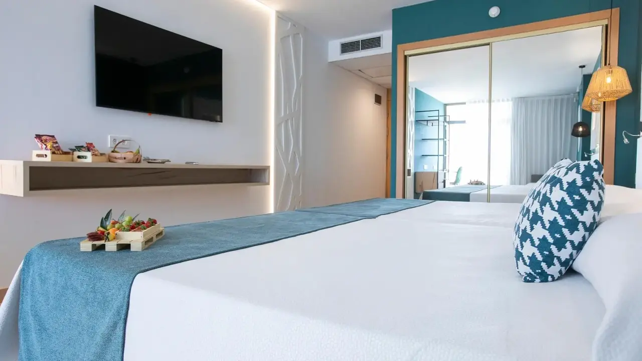 Evenia Olympic Suites