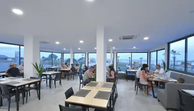 Evita Bay