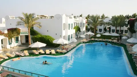 Hotel Falcon Hills