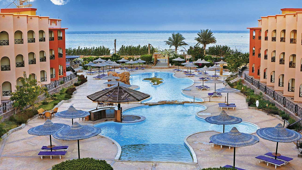 Fam Hotel & Resort (ex. Moon Resort)