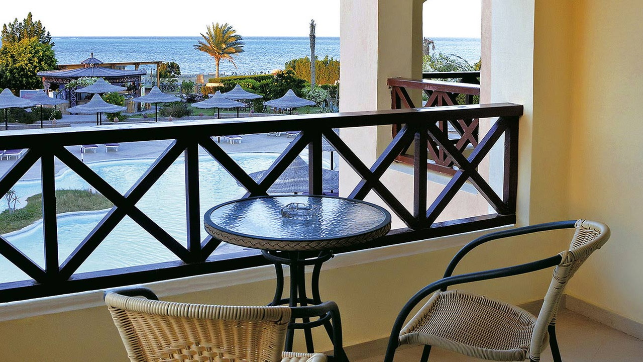 Fam Hotel & Resort (ex. Moon Resort)