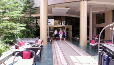 Fame Residence Lara