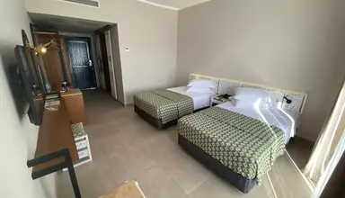 Faraana Reef Resort