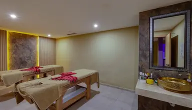 FAROS PREMIUM BEACH