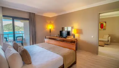 FAROS PREMIUM BEACH