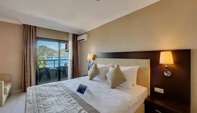 FAROS PREMIUM BEACH